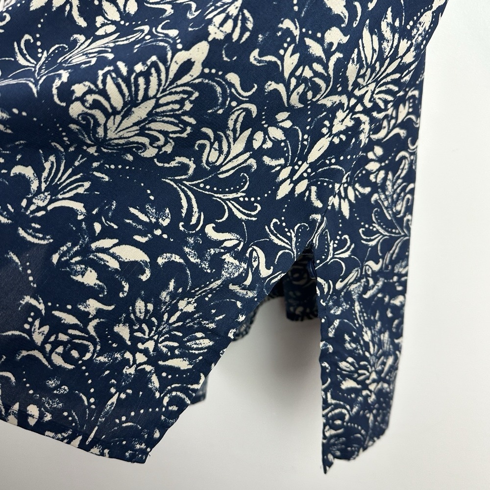 Catherines Blouse Womens 2X Plus Navy Blue Floral Print Button Front Tunic Top - Picture 4 of 9